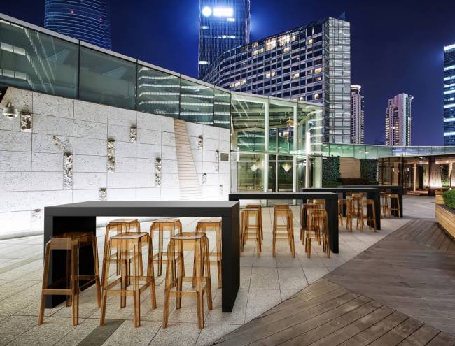 Табурет прозрачный барный Fox 75 янтарный 360х360х750 мм Табурет прозрачный барный Fox 75 янтарный 360х360х750 мм