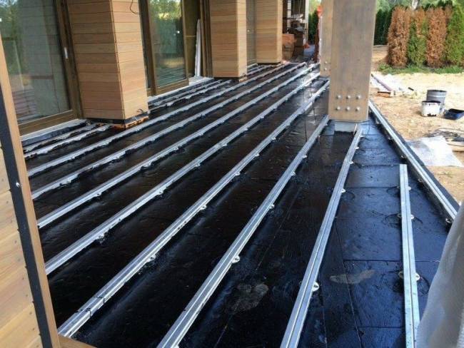 Алюминиевая лага для террасных настилов HILST PROFESSIONAL 40*60*4000 мм Алюминиевая лага для террасных настилов HILST PROFESSIONAL 40*60*4000 мм