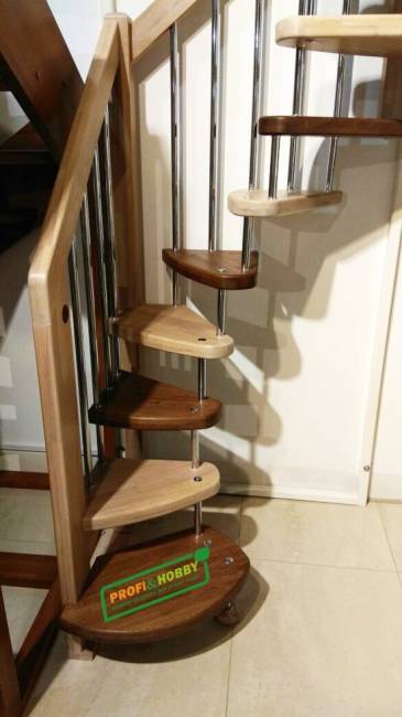 Деревянная лестница ЛВ-1.0