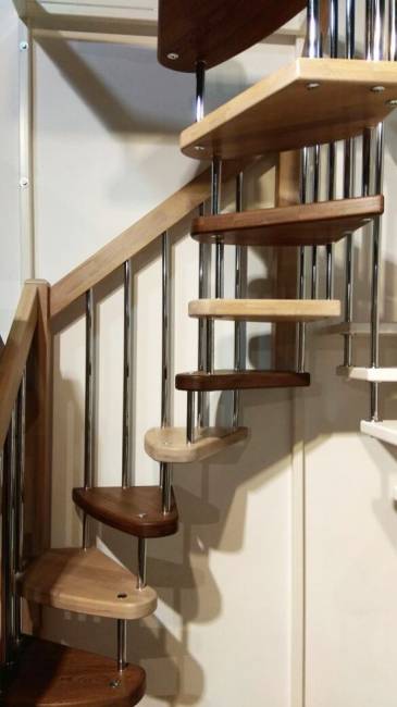 Деревянная лестница ЛВ-1.0