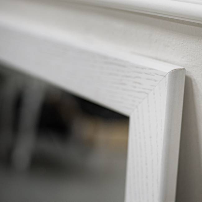 Зеркало навесное Берже 24-90 белый ясень 90 см х 55 см