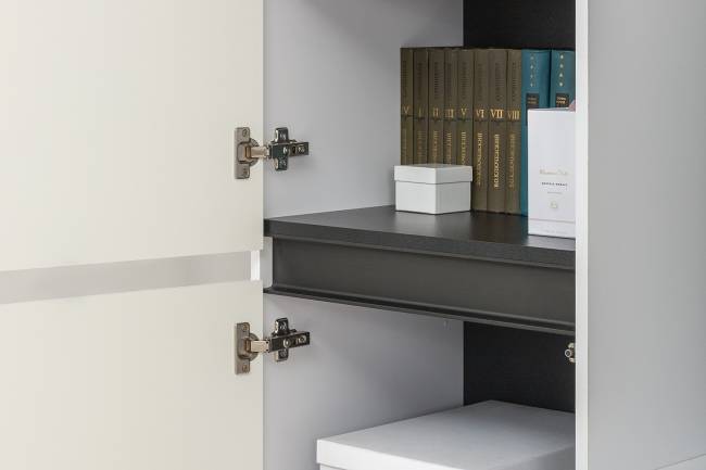 Две ТВ-тумбы с двумя навесными полочками и шкафом с полками Сидней цвет белый/чёрный/МДФ белый глянец Две ТВ-тумбы с двумя навесными полочками и шкафом с полками Сидней цвет белый/чёрный/МДФ белый глянец