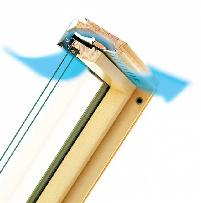 Деревянное мансардное окно FPP-V U3 PRESELECT MAX с комбинированной системой открывания